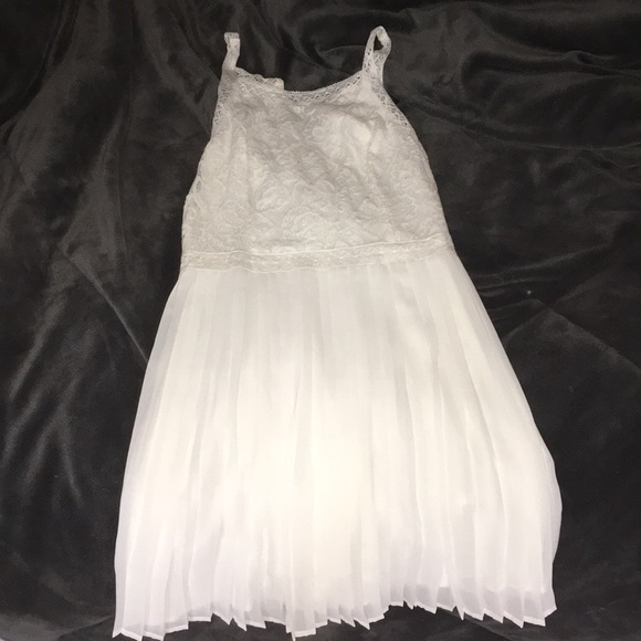 Hollister lace white dress - Picture 1 of 3